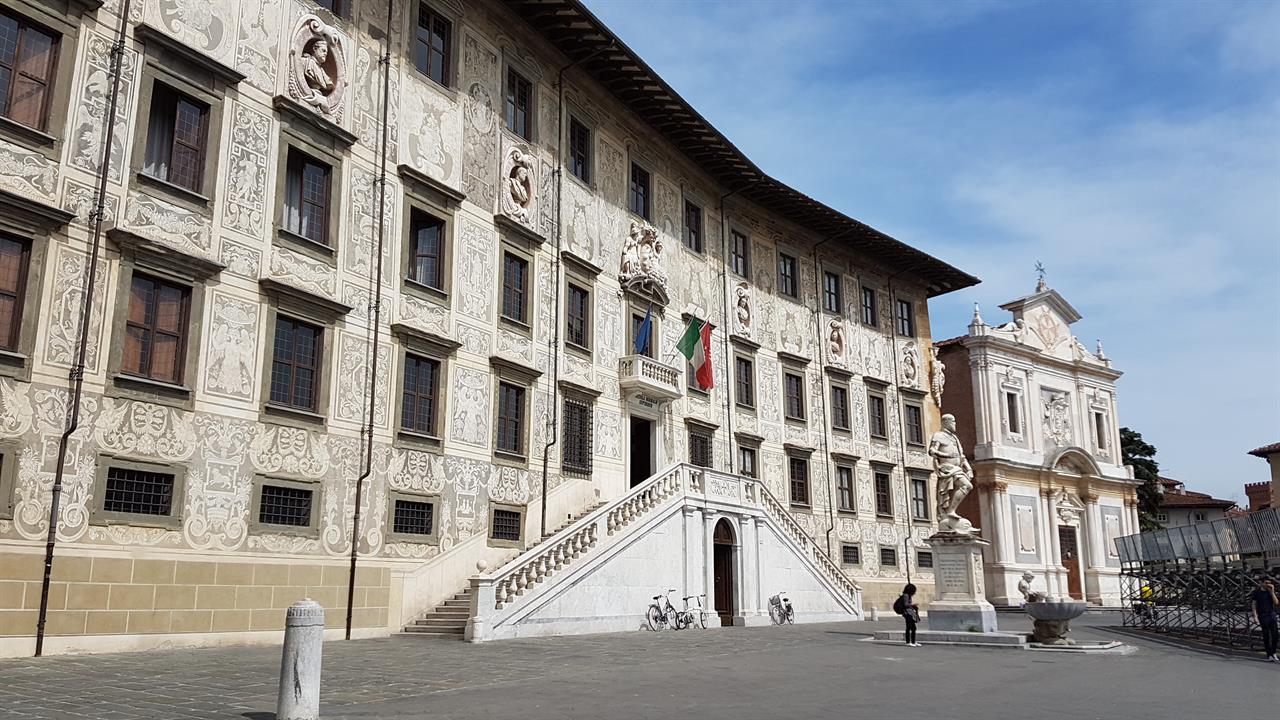 school op pleintje Pisa